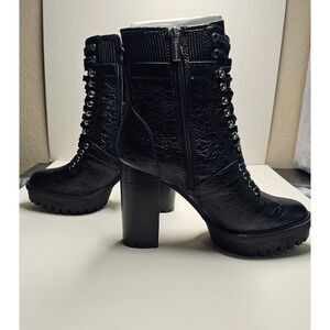 Vince Camuto Ermania Black Leather Chunky Platform Combat Ankle Boots 7M